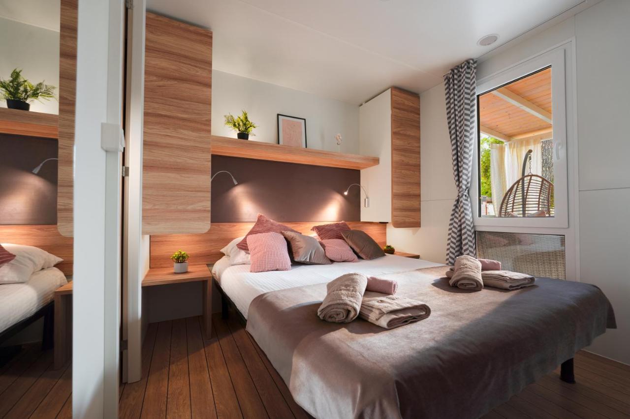 Glamour Mobile Home Biograd Na Moru Exterior foto